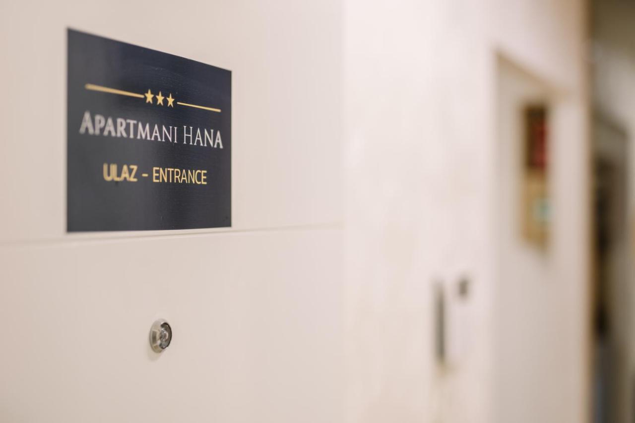 Apartments Hana City Center 利夫诺 外观 照片