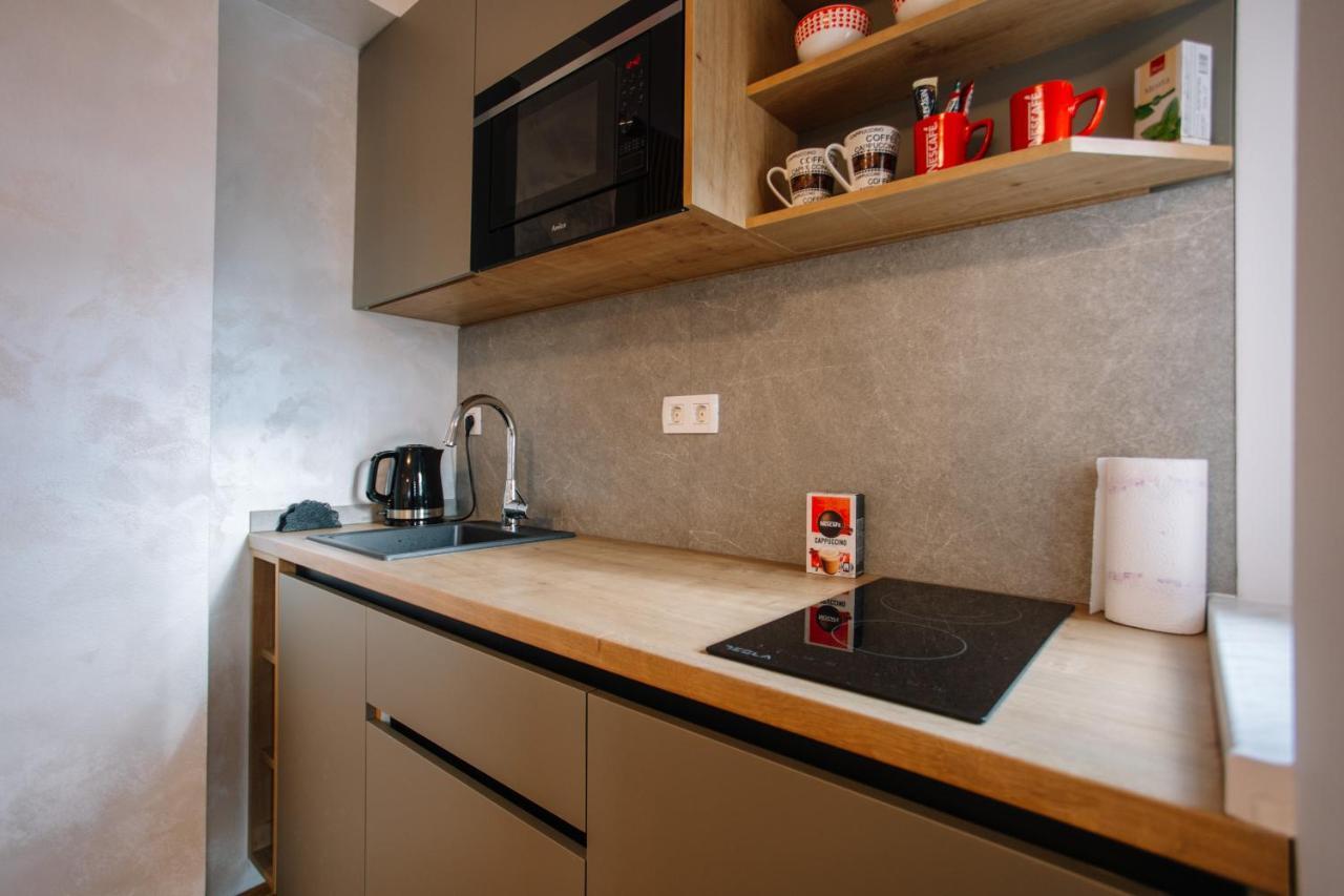 Apartments Hana City Center 利夫诺 外观 照片
