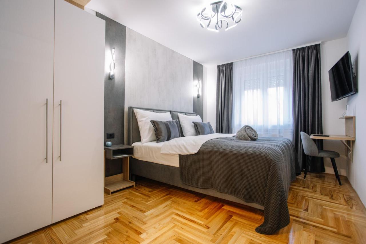 Apartments Hana City Center 利夫诺 外观 照片