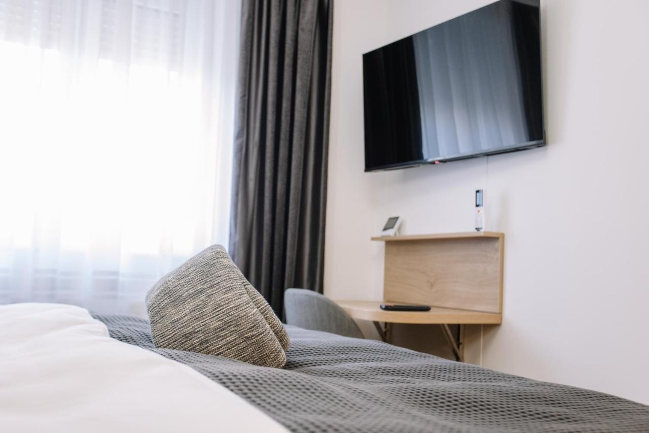 Apartments Hana City Center 利夫诺 外观 照片