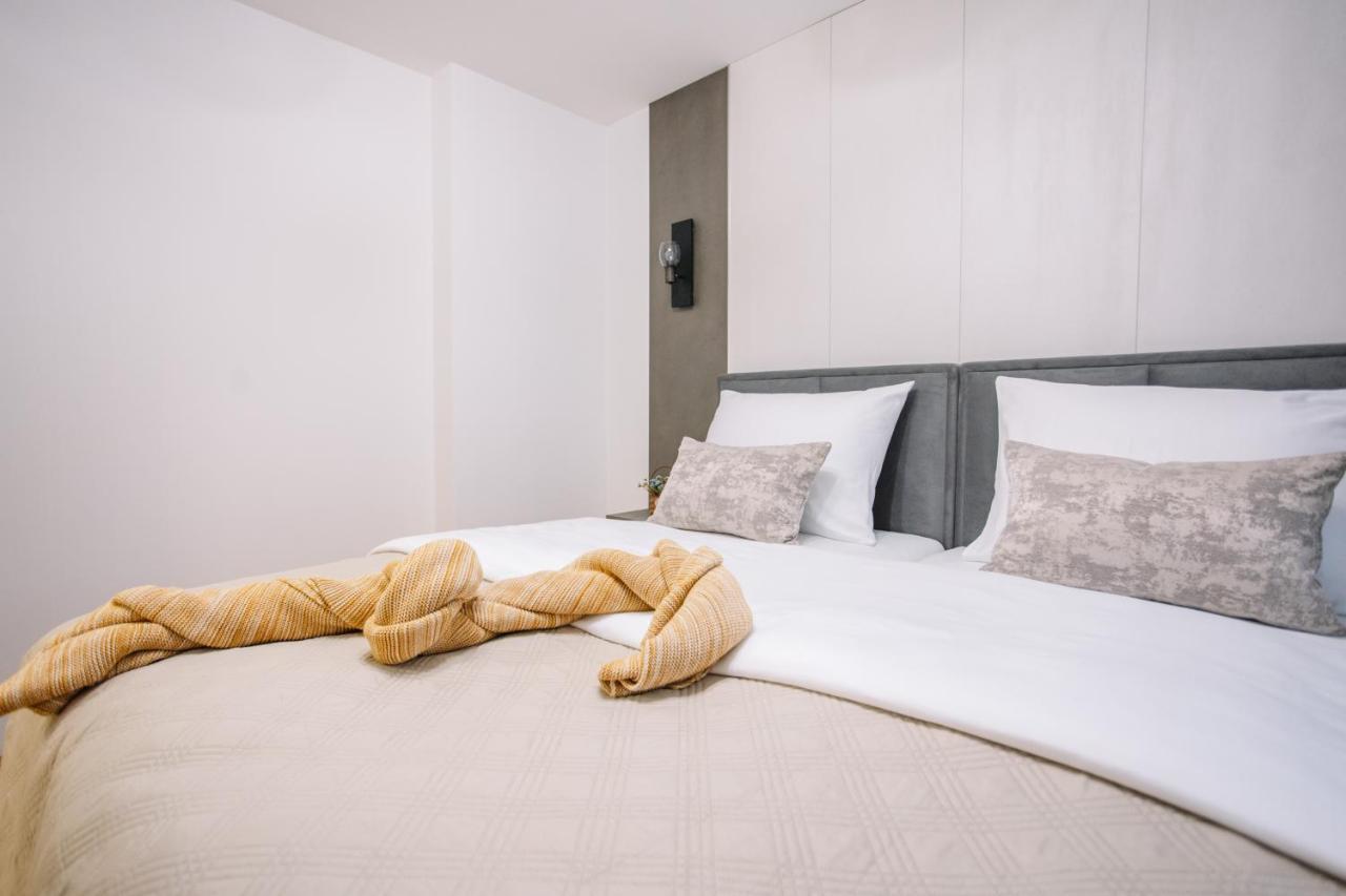Apartments Hana City Center 利夫诺 外观 照片